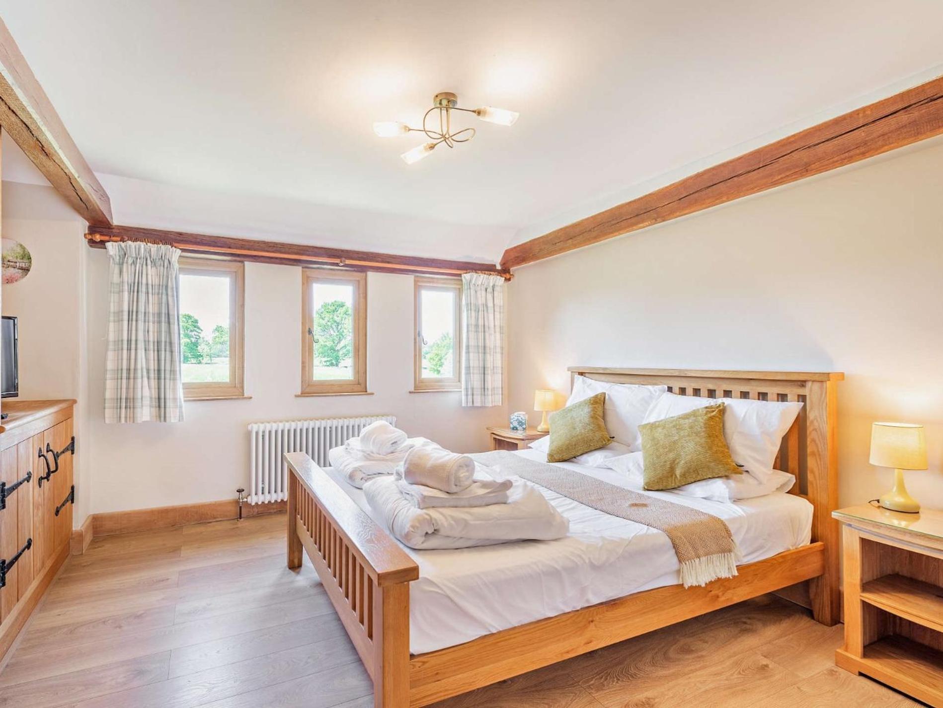 5 Bed In Smarden 76428ヴィラ エクステリア 写真