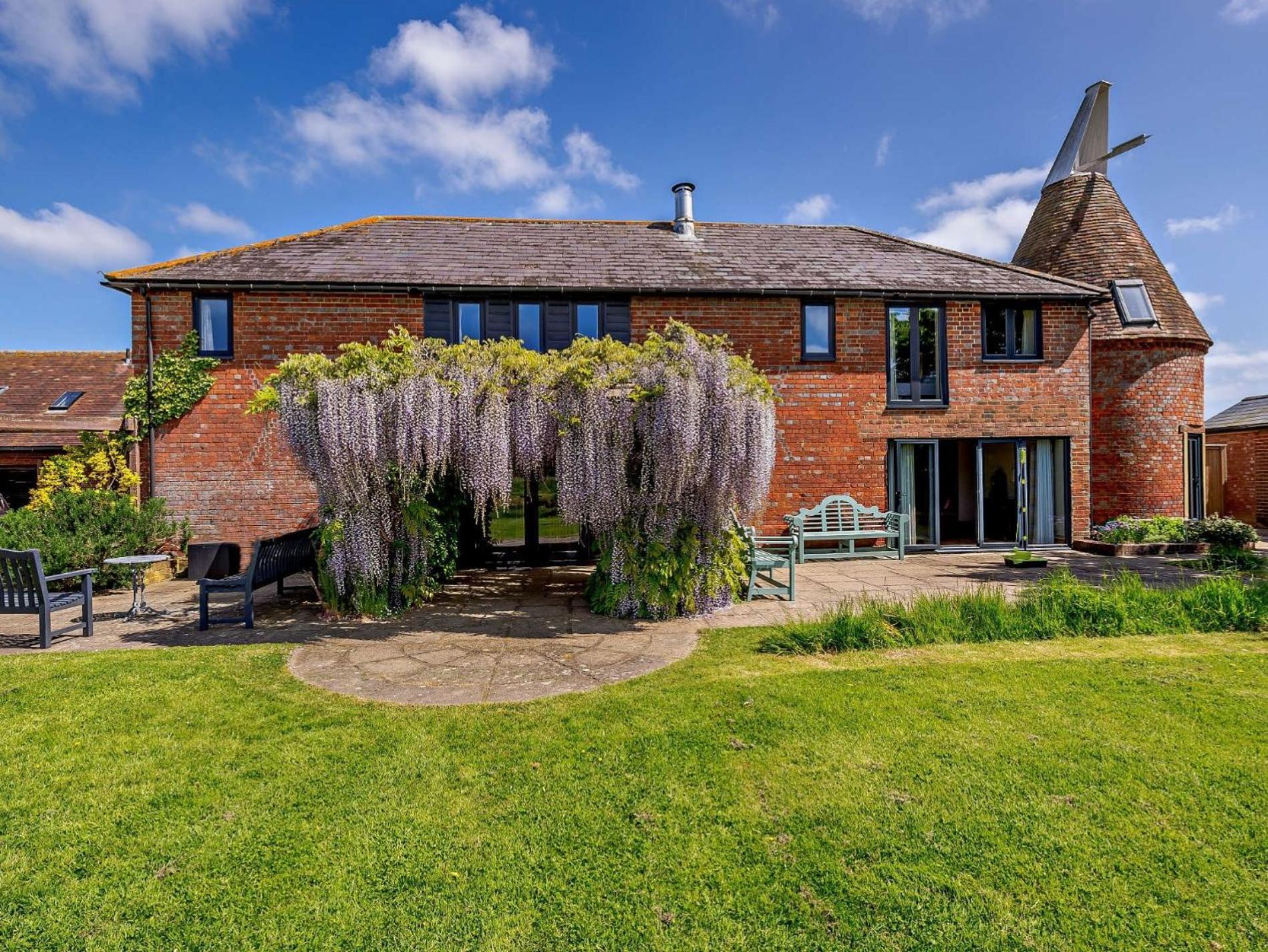 5 Bed In Smarden 76428ヴィラ エクステリア 写真