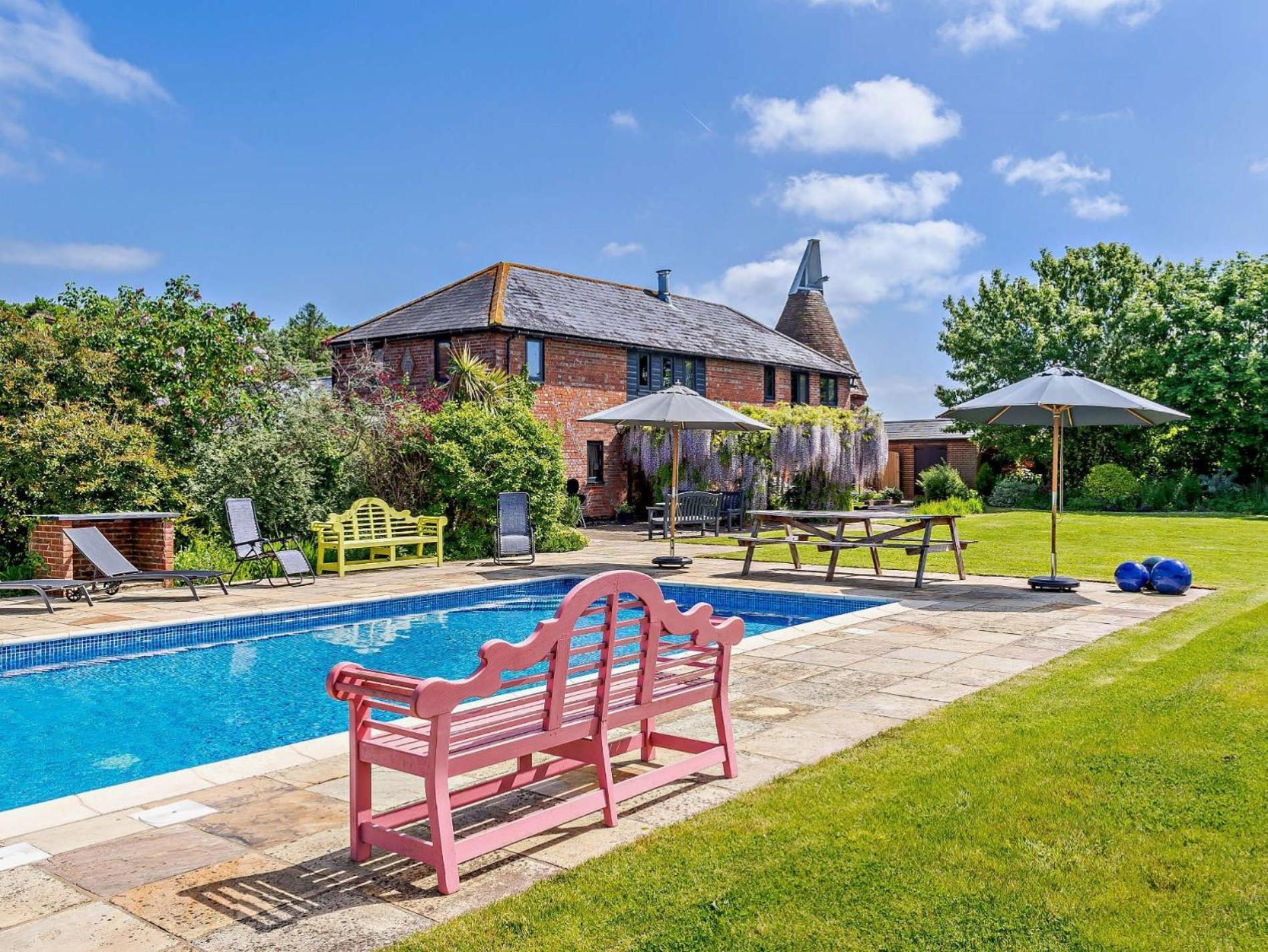 5 Bed In Smarden 76428ヴィラ エクステリア 写真