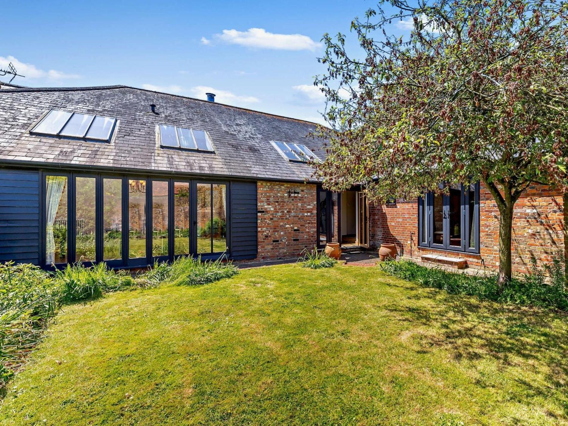 5 Bed In Smarden 76428ヴィラ エクステリア 写真